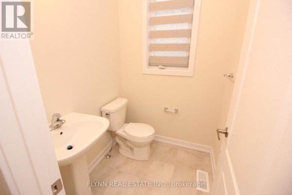 Great room - 6 Blackberry Lane, Thorold, ON L3B0L3 Photo 2