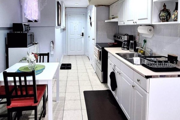 6 Blairville Street, Toronto, ON M3H5Y5 Photo 4