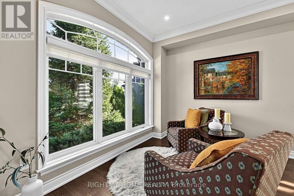 Family room - 6 Boville Court, Oro Medonte, ON L0L2L0 Photo 5