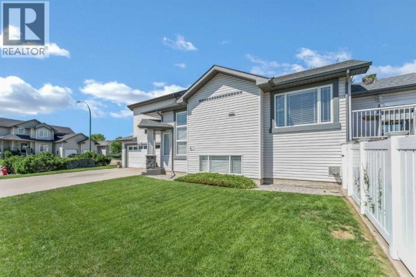 Eat in kitchen - 6 Cottonwood Court Sw, Medicine Hat, AB T1B4R5 Photo 3