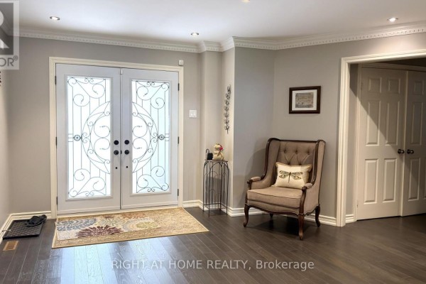 6 Cowles Court, Richmond Hill, ON, photo 2
