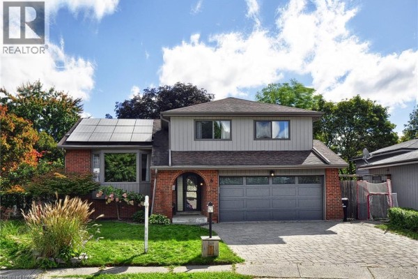6 Cricket Hollow, Kitchener