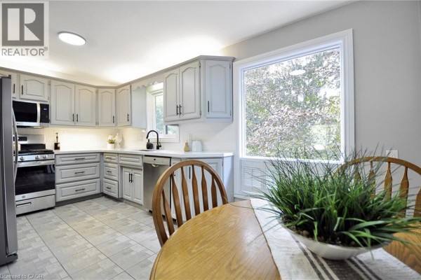 2pc Bathroom - 6 Cricket Hollow Place, Kitchener, ON N2N1L6 Photo 3