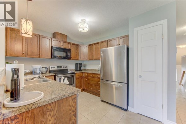 3pc Ensuite bath - 6 Edwards Street, Guelph, ON N1E0B2 Photo 4