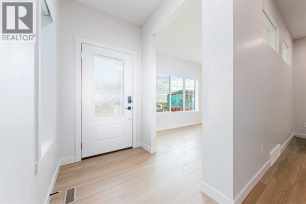 Bonus Room - 6 Fireside Close, Cochrane, AB T4C3E1 Photo 4