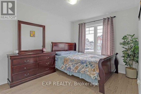 Eating area - 6 Frederick Pearson Street, East Gwillimbury, ON L9N0R9 Photo 4