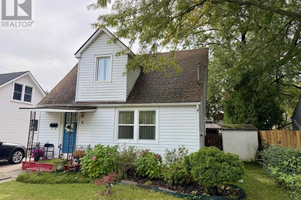 Residential for sale at 6 Glen Avenue, St  Catharines, ON - MLS® ubTR3c