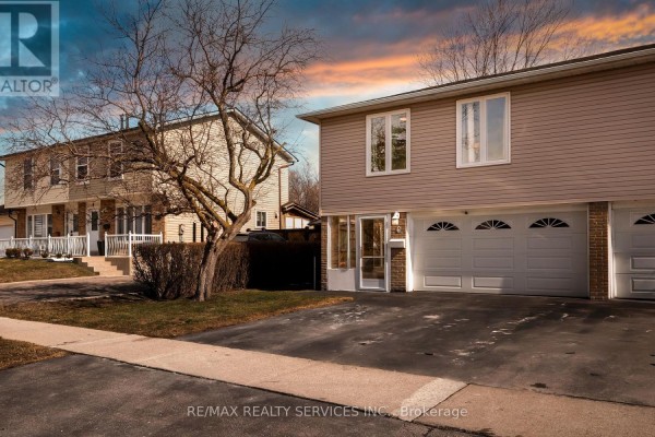 Primary Bedroom - 6 Glenridge Road, Brampton, ON L6S1N3 Photo 4