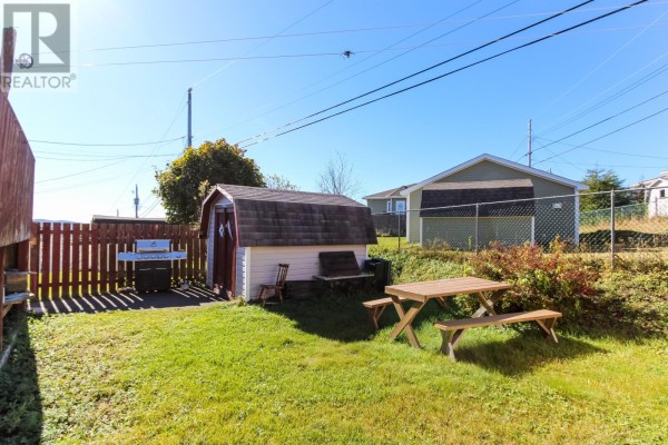 6 Greenspond Drive, St  John S, NL, photo 2