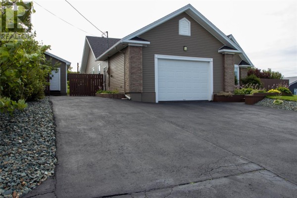 6 Heath Crescent, Bonavista