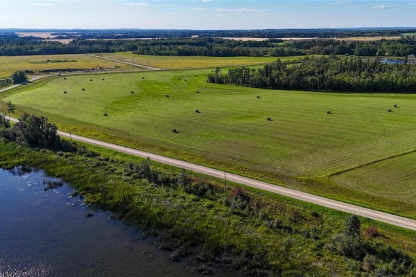 6 Holmstrom Road, Onanole, MB R0J1N0 Photo 4