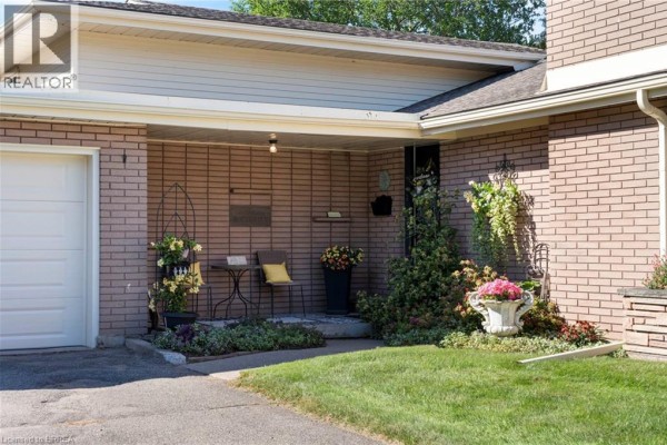 Recreation room - 6 Howard Road, Brantford, ON N3T5V8 Photo 4