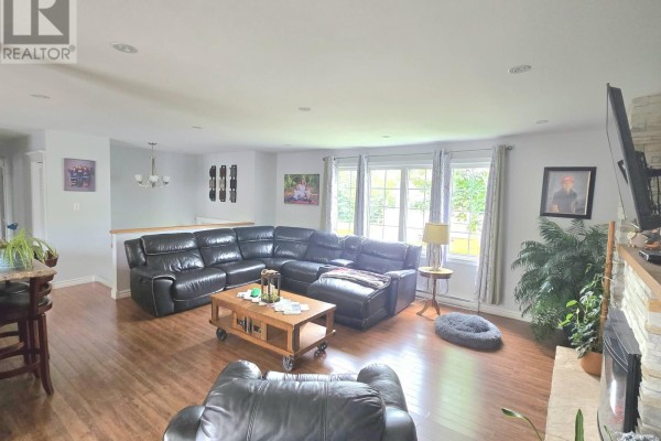 Bath (# pieces 1-6) - 6 Jo-am Street, Lewisporte, NL A0G3A0 Photo 5