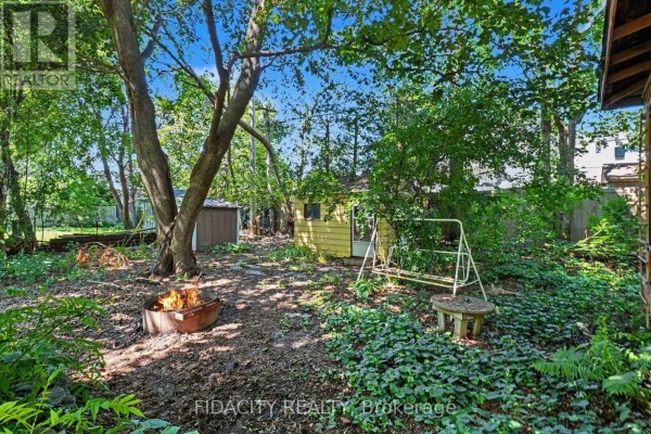6 Malcolm Place, Ottawa, ON K2G1P4 Photo 5
