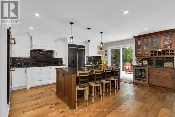 6 Maplehill Drive, Oro Medonte, ON, photo 3