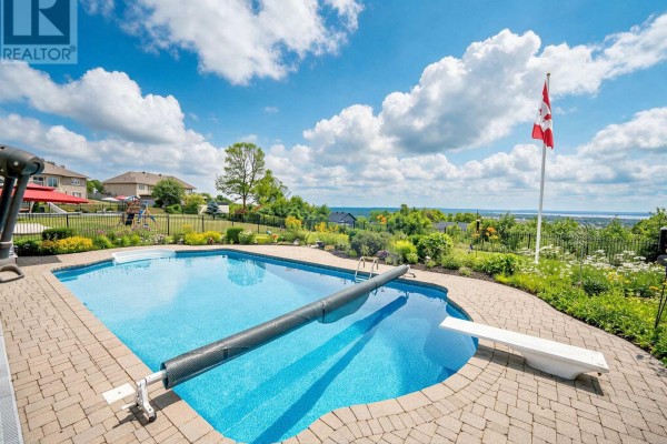 6 Mapleview Place, North Bay, ON P1C1N7 Photo 4