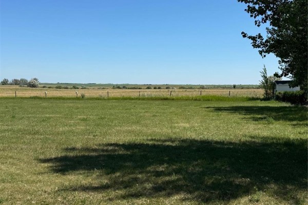 6 Marine Drive, Island View, SK S0G1C0 Photo 4