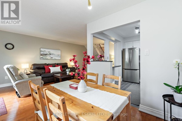 6 Markburn Court, Toronto, ON, photo 2