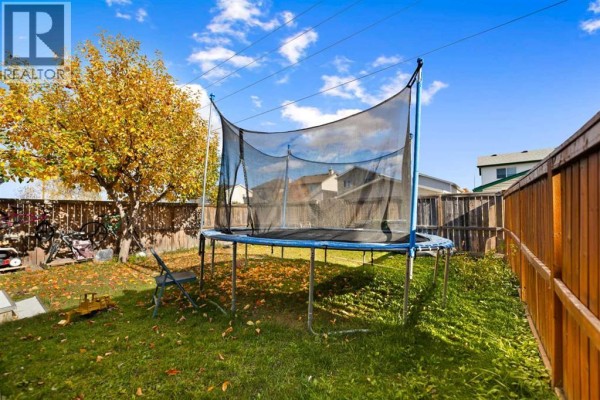 4pc Bathroom - 6 Martin Crossing Way Ne, Calgary, AB T3J3V1 Photo 4