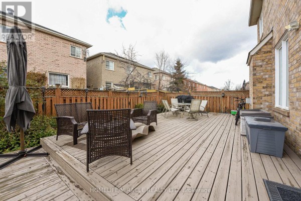 Dining room - 6 Mendoza Drive, Brampton, ON L7A3M3 Photo 4