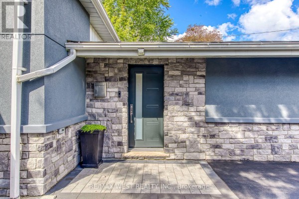 Family room - 6 Millview Court, Toronto, ON M9W3K7 Photo 4