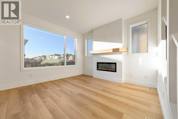 Living room - 6 Miners Road W, Lethbridge, AB T1J5T9 Photo 4