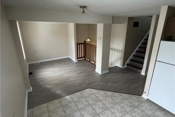 4pc Bathroom - 6 Moyer Street Unit# B, Kitchener, ON N2H2S5 Photo 2