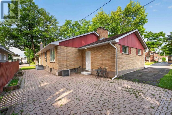 Dining room - 6 Pinemore Blvd, Sault Ste  Marie, ON P6B4E3 Photo 3
