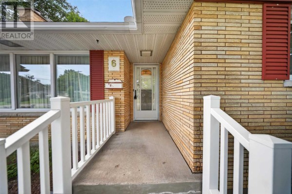 Kitchen - 6 Pinemore Blvd, Sault Ste  Marie, ON P6B4E3 Photo 4