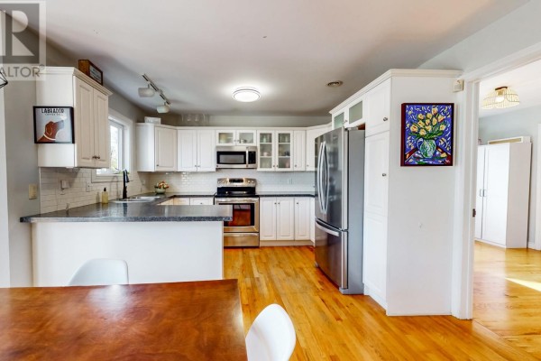 Ensuite - 6 Point Leamington Street, St  John S, NL A1E5X5 Photo 5