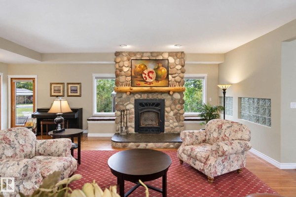 Family room - 6 Rosenthal Wy, Stony Plain, AB T7Z2S1 Photo 4