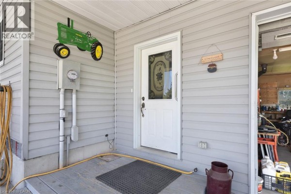6 Scott Street, Delhi, ON, photo 2