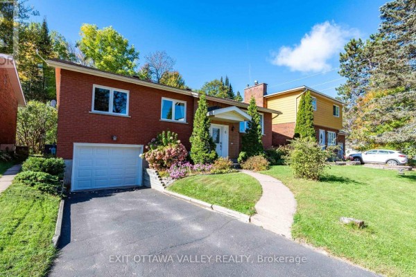 6 Sumac Court, Deep River