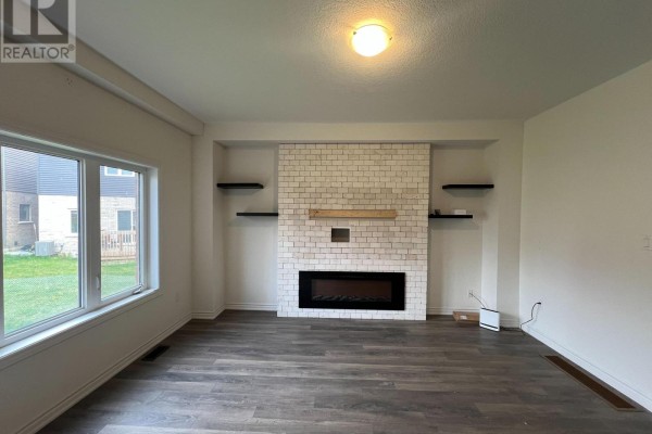Great room - 6 Tarrison Street, Brantford, ON N3V0B1 Photo 5