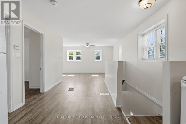 6 Temperance Street, Uxbridge, ON, photo 3