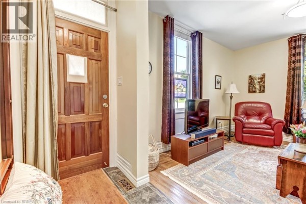 6 Tolhurst Avenue, St  George, ON, photo 3