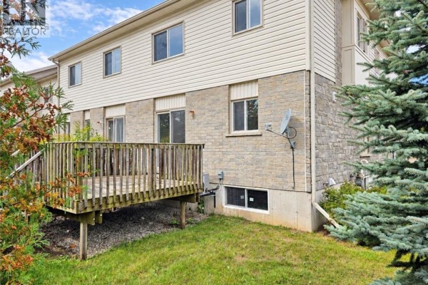 6 Upper Mercer Street Unit# B5, Kitchener, ON, photo 3