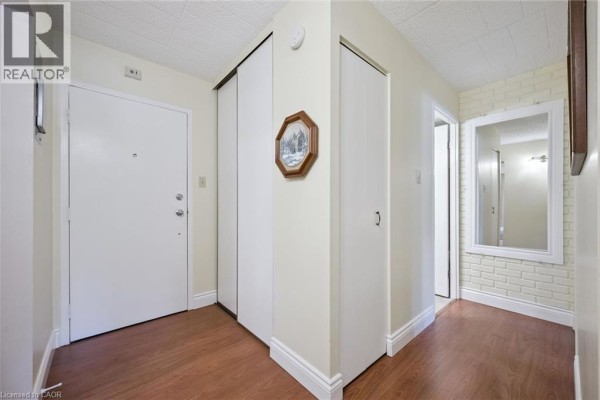 Bedroom - 6 Walton Avenue Unit# 107, Kitchener, ON N2C2B5 Photo 4