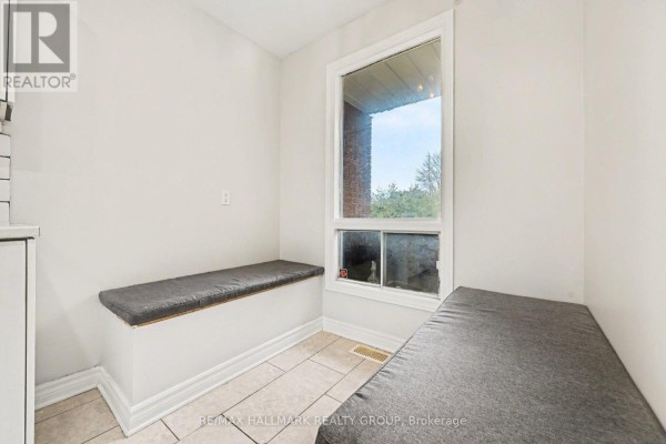 6 Wolfgang Drive, Ottawa, ON K2J1T1 Photo 5
