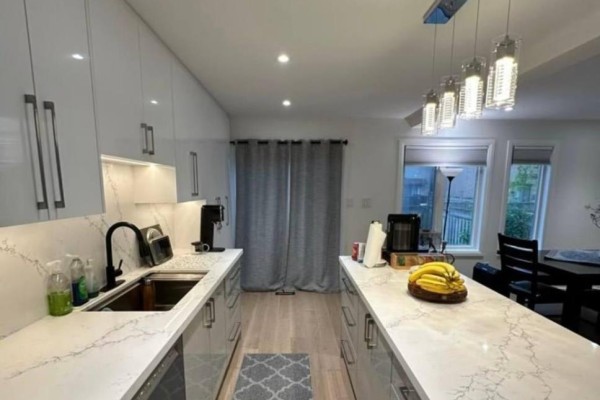 6 Woodhaven Crescent, Richmond Hill, ON L4E3T1 Photo 5