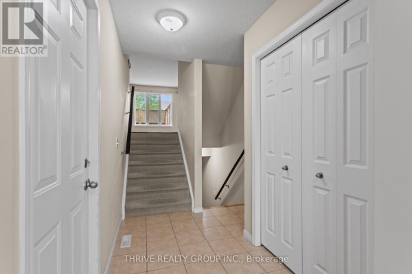 Bedroom 2 - 60 - 2145 North Routledge Park, London North, ON N6G0J8 Photo 5