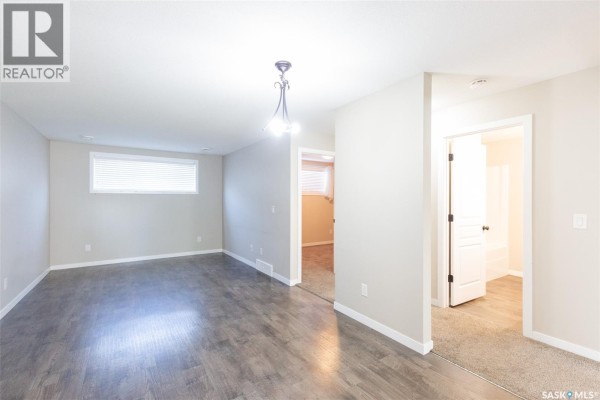 4pc Bathroom - 60 5004 James Hill Road, Regina, SK S4W0E8 Photo 5