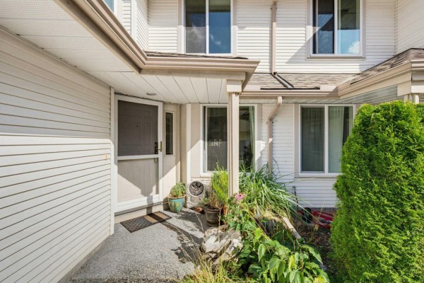 60 9045 Walnut Grove Drive, Langley, BC V1M2E1 Photo 3