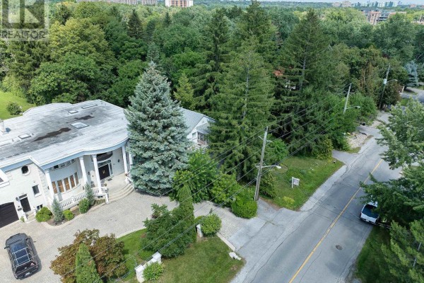 60 Arnold Avenue, Vaughan, ON L4J1B3 Photo 5