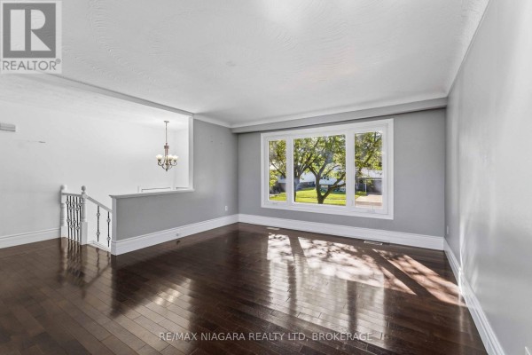 60 Brant Avenue, Welland, ON, photo 2