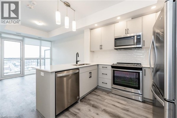 4pc Bathroom - 60 Charles Street Unit# 1803, Kitchener, ON N2G0C9 Photo 3