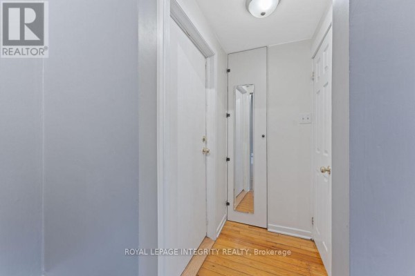 60 Clarey Avenue, Ottawa, ON K1S2R7 Photo 4