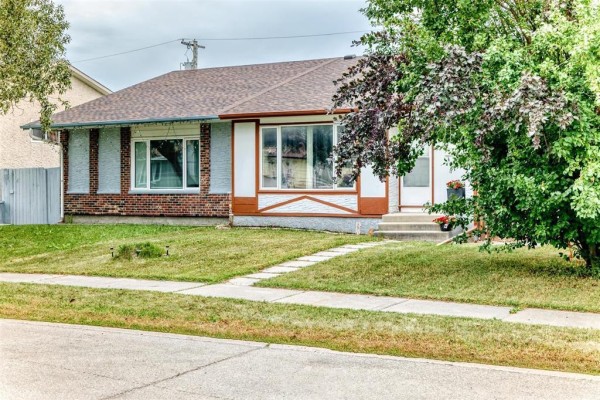 Kitchen - 60 Code Street, Winnipeg, MB R2R1A1 Photo 3