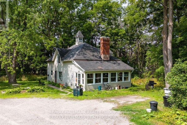 60 Drummond Street W, Perth, ON K7H2K4 Photo 4