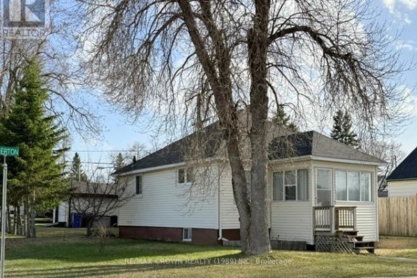 60 Egerton Street, Kapuskasing, ON, photo 2